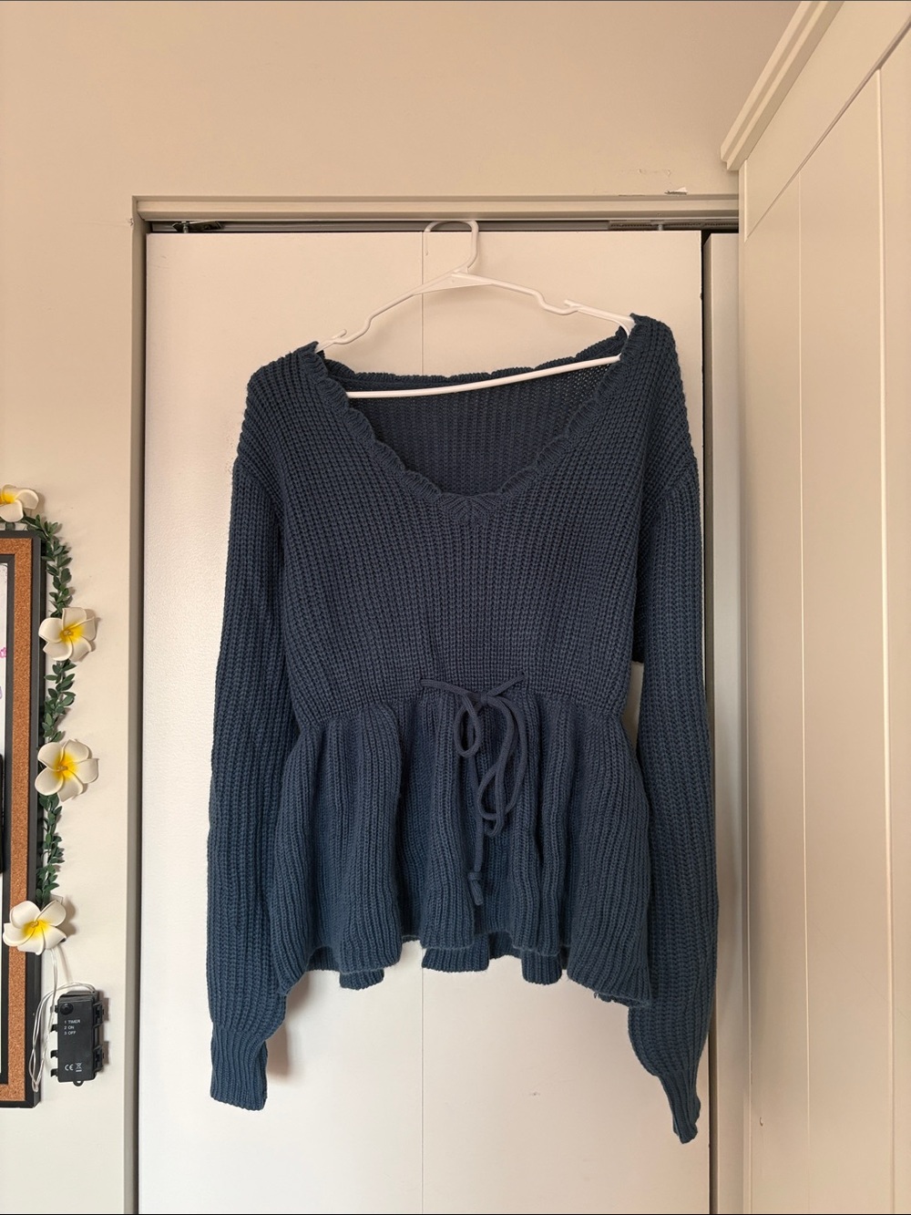 SHEIN Navy V-Neck Peplum Drawstring Sweater
